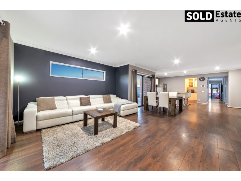 3 TAMARIND ROAD, Cranbourne North VIC 3977