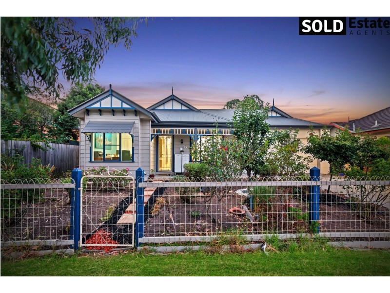 4 CILENTO CRESCENT, Lynbrook VIC 3975