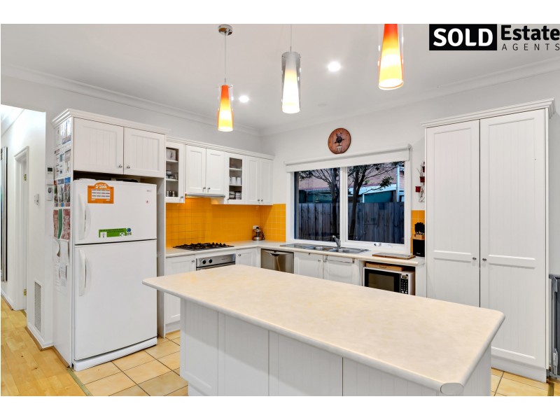 4 CILENTO CRESCENT, Lynbrook VIC 3975