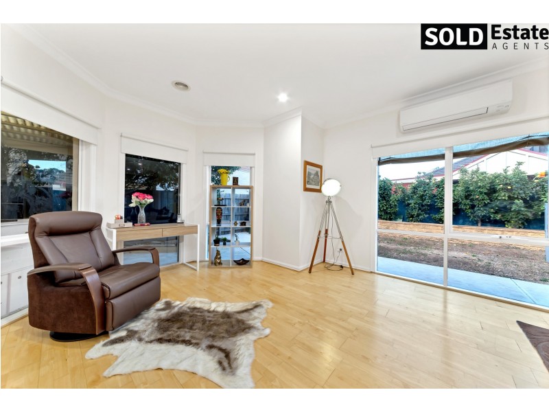 4 CILENTO CRESCENT, Lynbrook VIC 3975