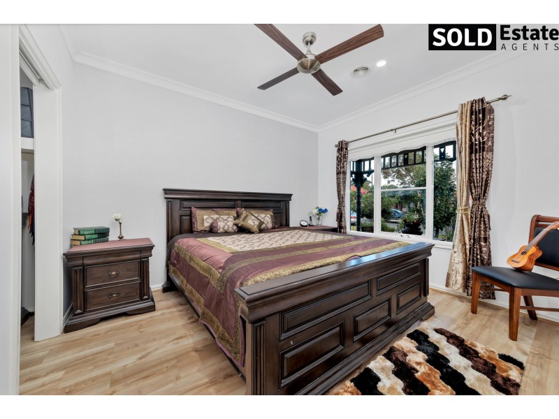 4 CILENTO CRESCENT, Lynbrook VIC 3975