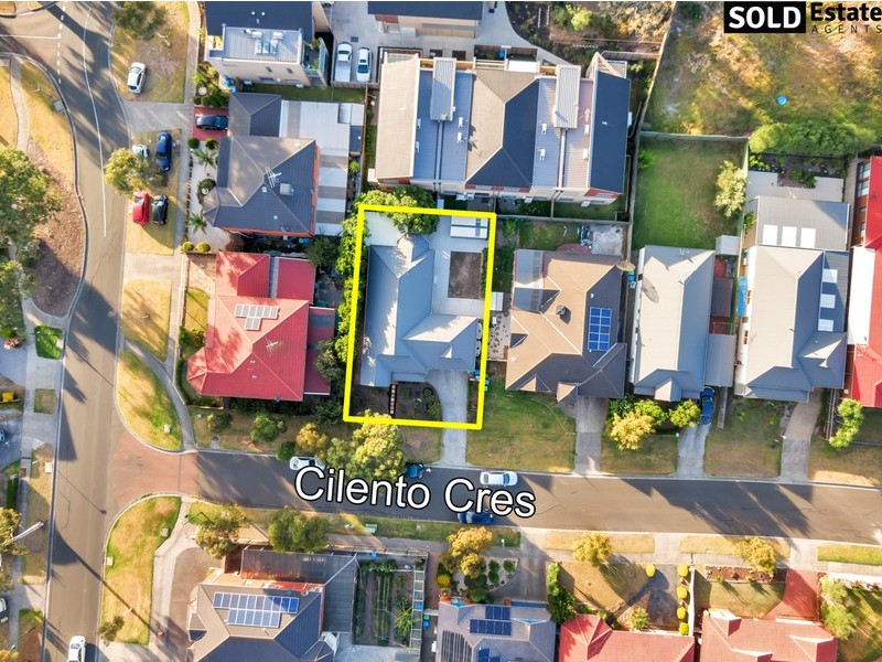 4 CILENTO CRESCENT, Lynbrook VIC 3975