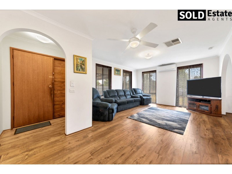 15 BELMAR STREET, Cranbourne VIC 3977