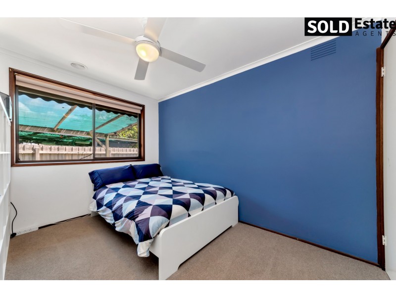 15 BELMAR STREET, Cranbourne VIC 3977