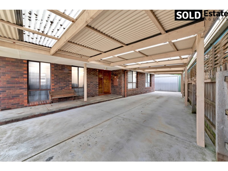 15 BELMAR STREET, Cranbourne VIC 3977