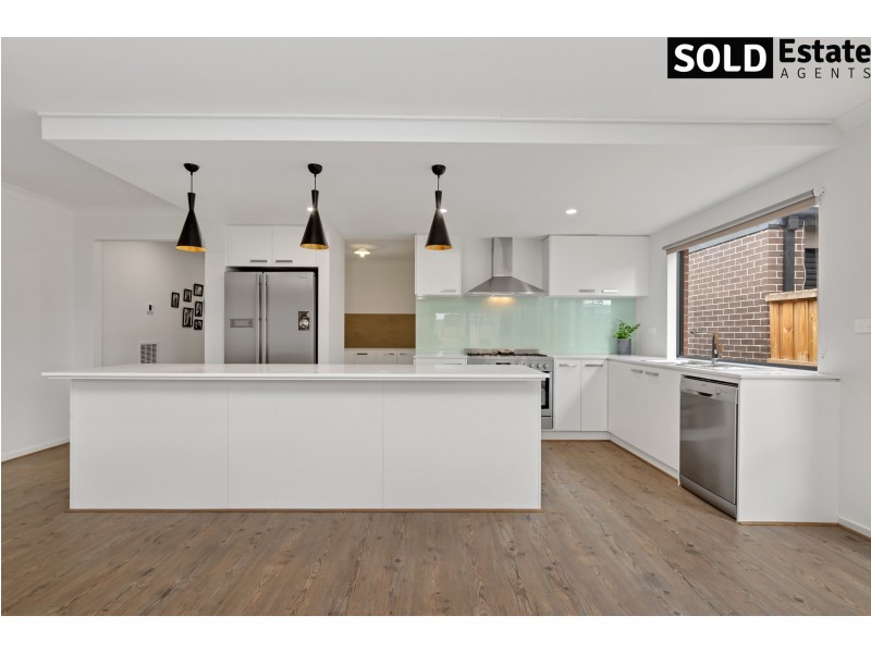 49 DEORO PARADE, Clyde North VIC 3978