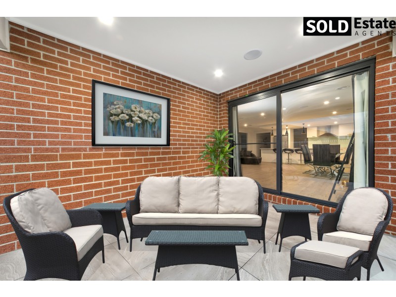 49 DEORO PARADE, Clyde North VIC 3978