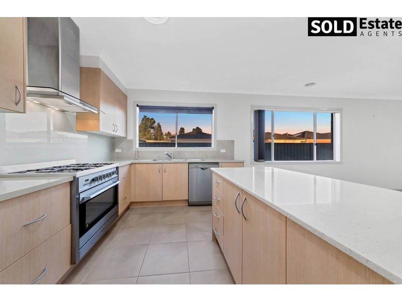 47 SABEL DRIVE, Cranbourne North VIC 3977
