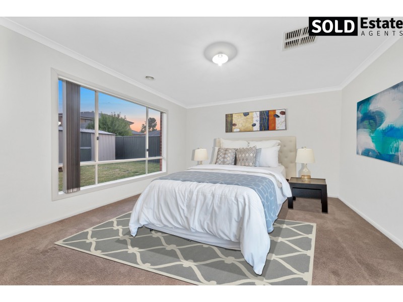 47 SABEL DRIVE, Cranbourne North VIC 3977