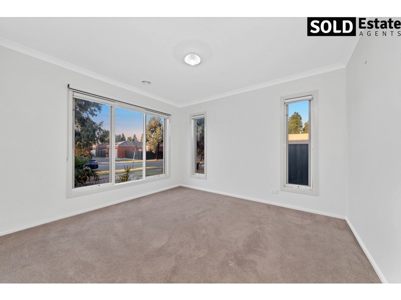 47 SABEL DRIVE, Cranbourne North VIC 3977