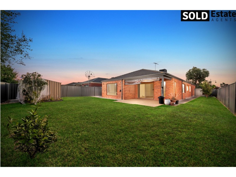 47 SABEL DRIVE, Cranbourne North VIC 3977