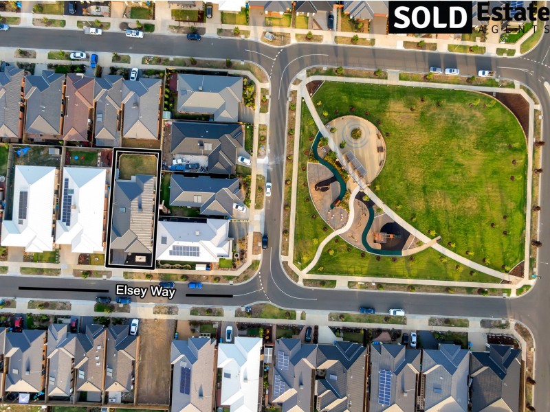 4 ELSEY WAY, Clyde North VIC 3978