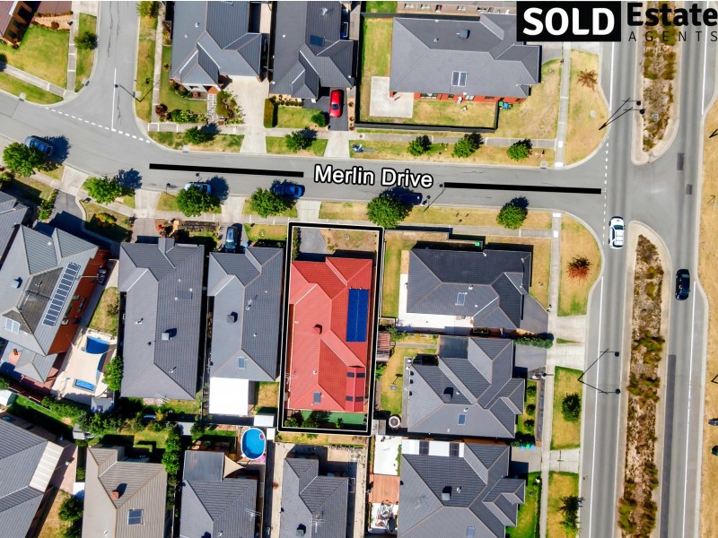 4 MERLIN DRIVE, Cranbourne North VIC 3977