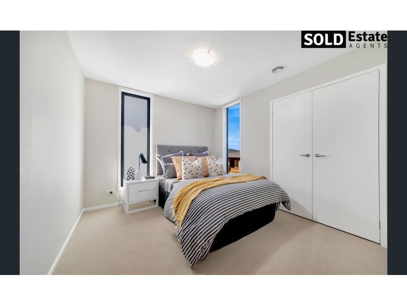 47 GLENROSE BOULEVARD, Clyde North VIC 3978