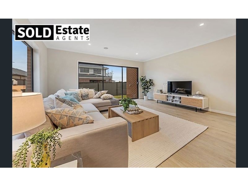 23 SWALLOWTAIL AVENUE, Clyde North VIC 3978