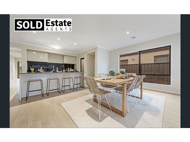 23 SWALLOWTAIL AVENUE, Clyde North VIC 3978