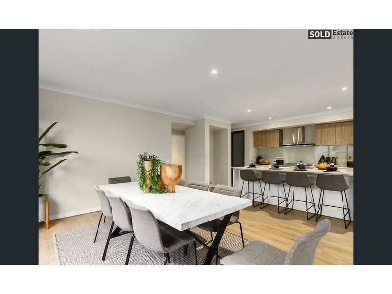 263 HEATHER GROVE, Clyde North VIC 3978