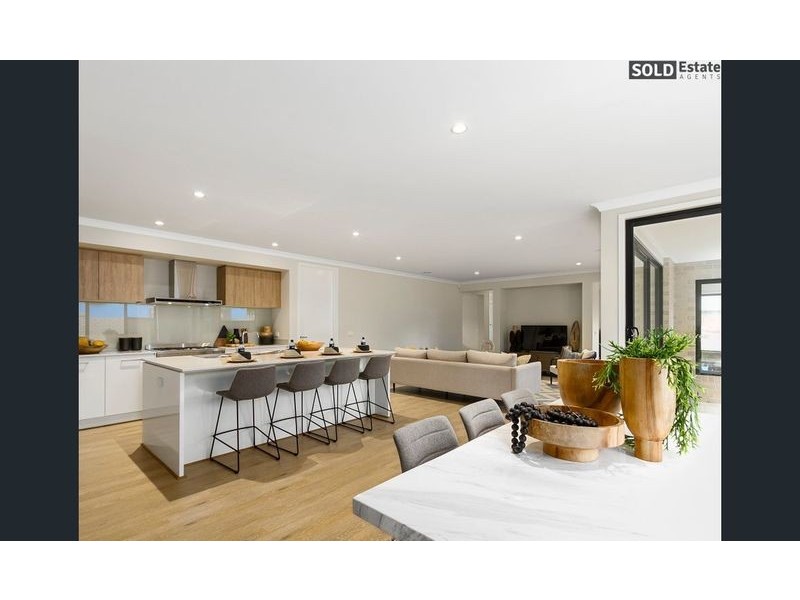 265 HEATHER GROVE, Clyde North VIC 3978