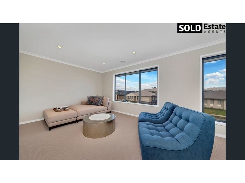 30 EPSOM LANE, Cranbourne North VIC 3977