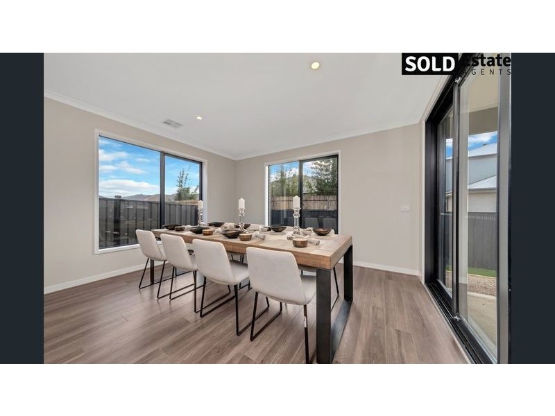 30 EPSOM LANE, Cranbourne North VIC 3977