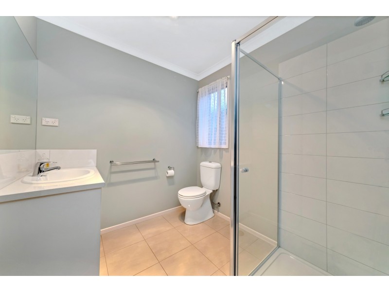 28 BIMBERRY CIRCUIT, Clyde VIC 3978