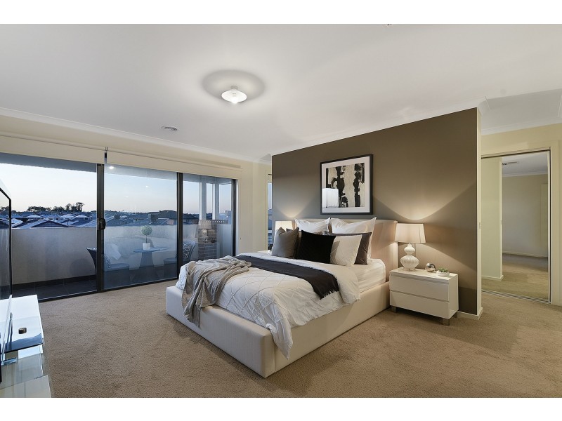 8 CALIBRE CIRCUIT, Clyde North VIC 3978