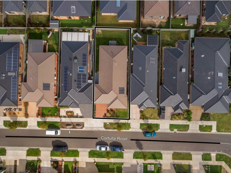 41 CORTULA ROAD, Cranbourne East VIC 3977