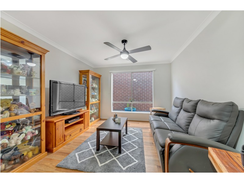 41 CORTULA ROAD, Cranbourne East VIC 3977