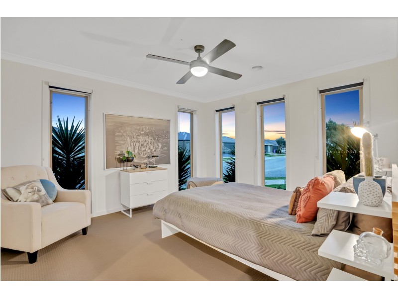 35 BARWON STREET, Clyde North VIC 3978