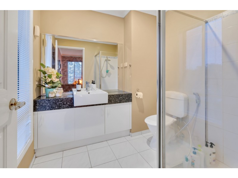 11 COLWYN DRIVE, Narre Warren South VIC 3805