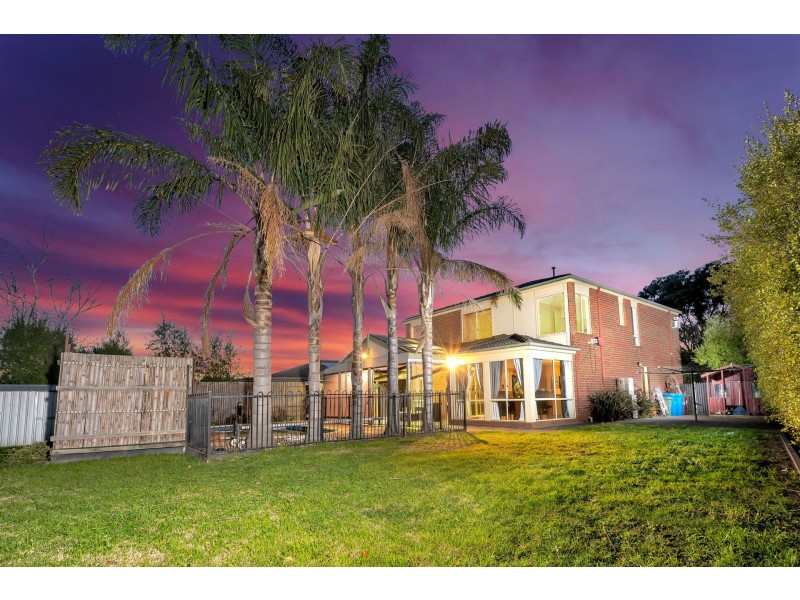 11 COLWYN DRIVE, Narre Warren South VIC 3805