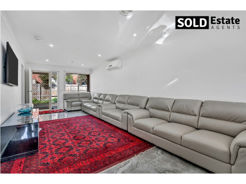 2/61 KAYS AVENUE, Hallam VIC 3803