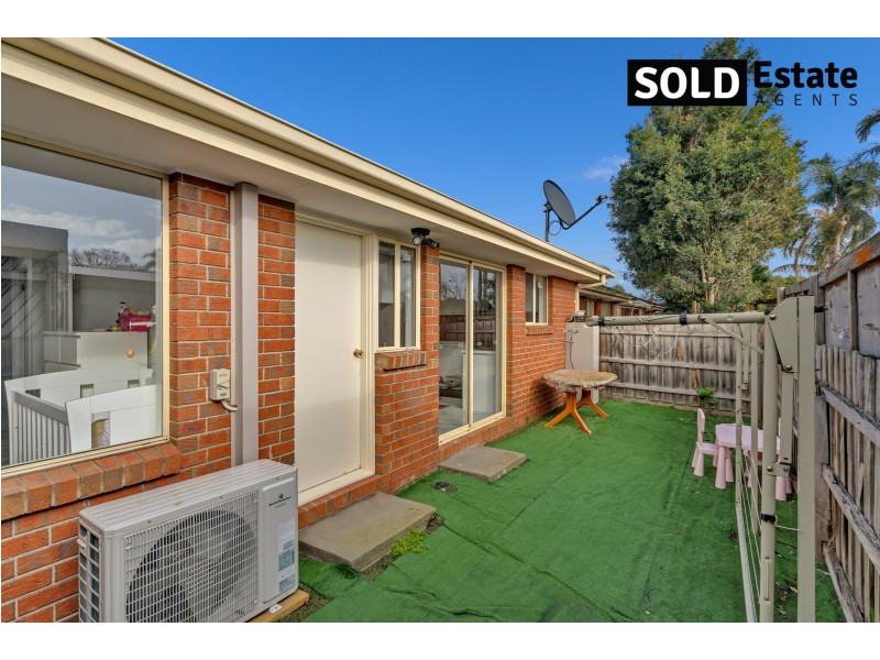 2/61 KAYS AVENUE, Hallam VIC 3803