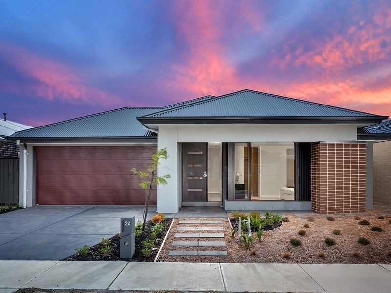 24 Epsom Lane, Cranbourne North VIC 3977