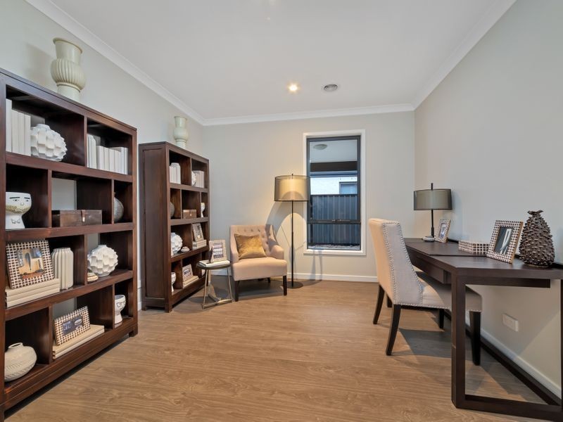 24 Epsom Lane, Cranbourne North VIC 3977