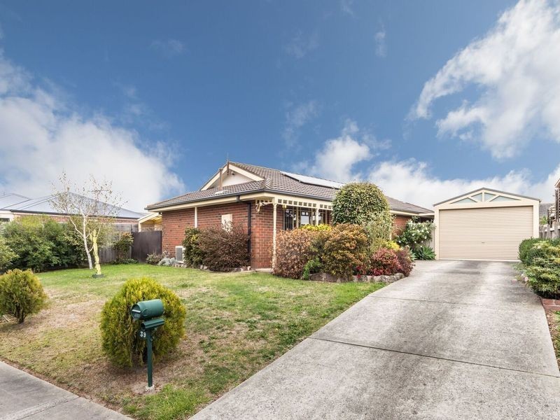 39 Parman Avenue, Pakenham VIC 3810