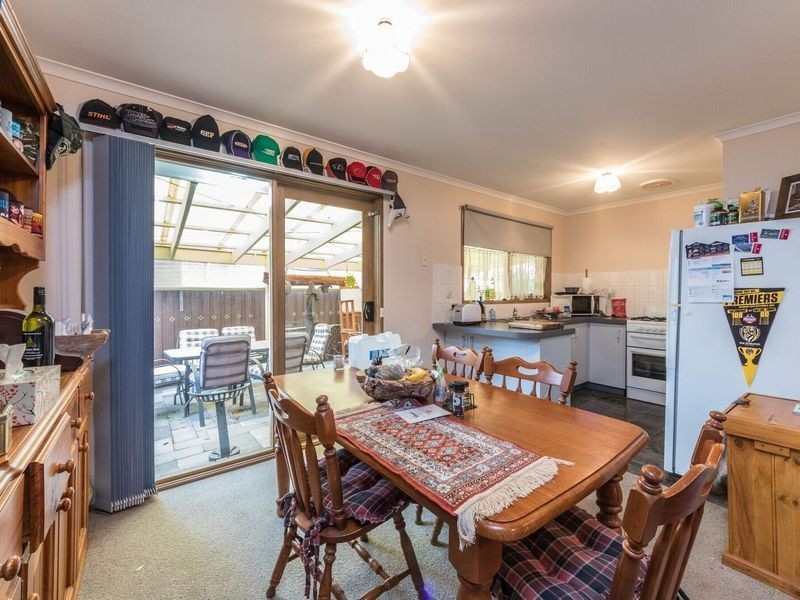 39 Parman Avenue, Pakenham VIC 3810