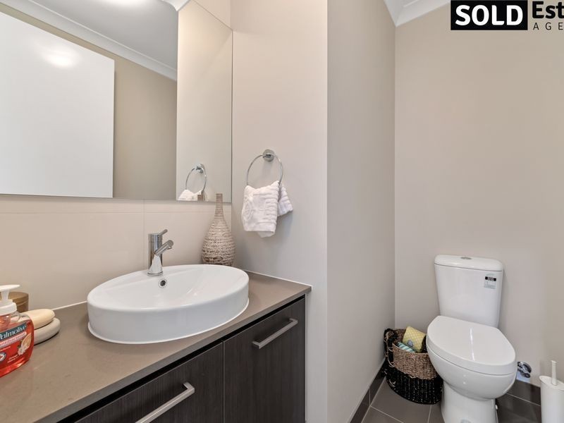 26 Serengeti Street, Clyde North VIC 3978