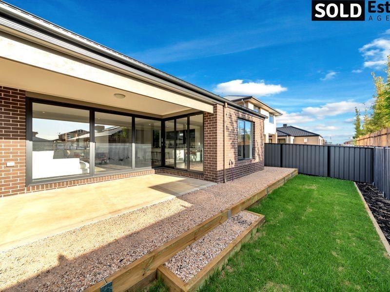 26 Serengeti Street, Clyde North VIC 3978