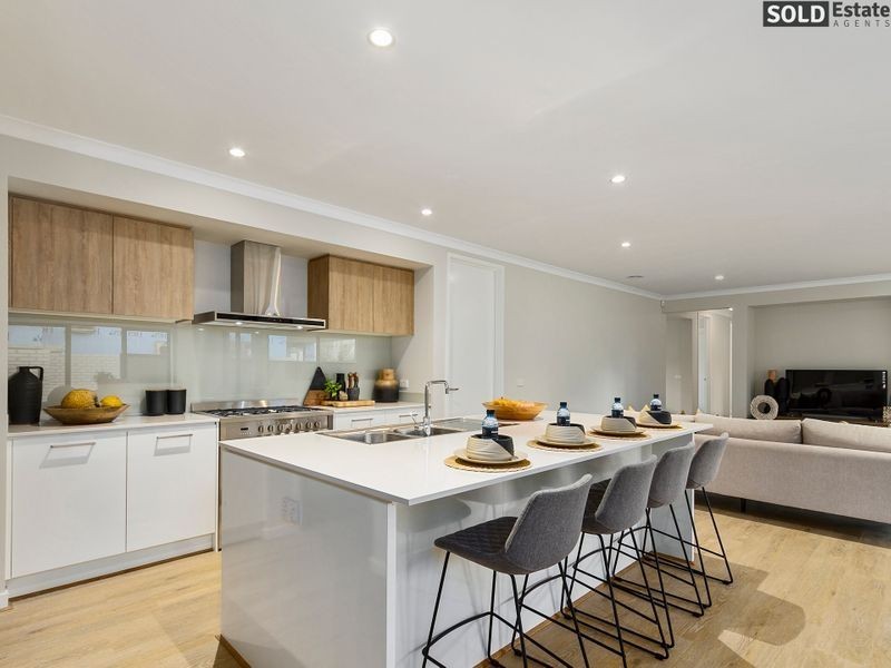 7 Epsom Lane, Cranbourne North VIC 3977