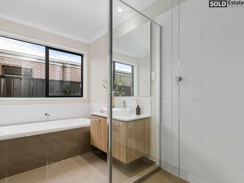 7 Epsom Lane, Cranbourne North VIC 3977