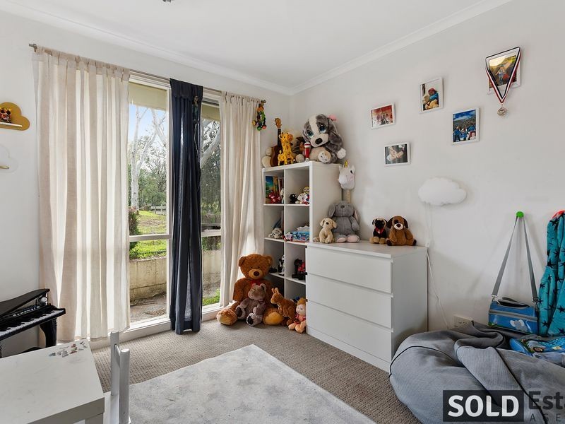 10 Bowen Court, Berwick VIC 3806