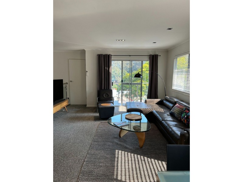 8 Andros Street, Chapel Hill QLD 4069