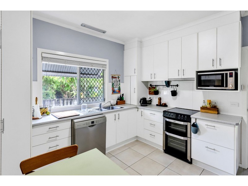 10 Barclay Street, Deagon QLD 4017