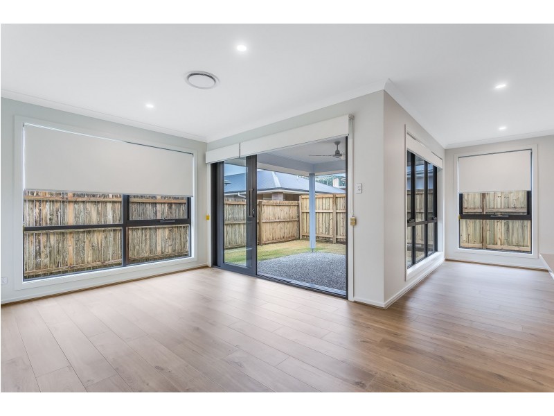34 Clearwater Street, Newport QLD 4020
