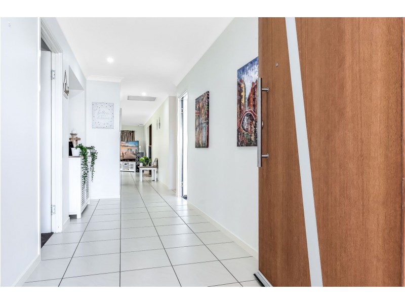 32 Ulysses Street, Kallangur QLD 4503