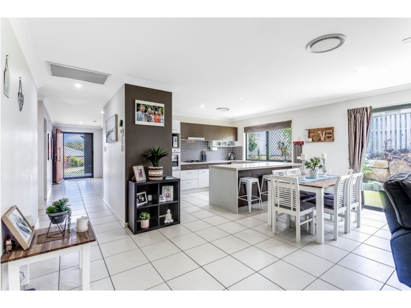 32 Ulysses Street, Kallangur QLD 4503