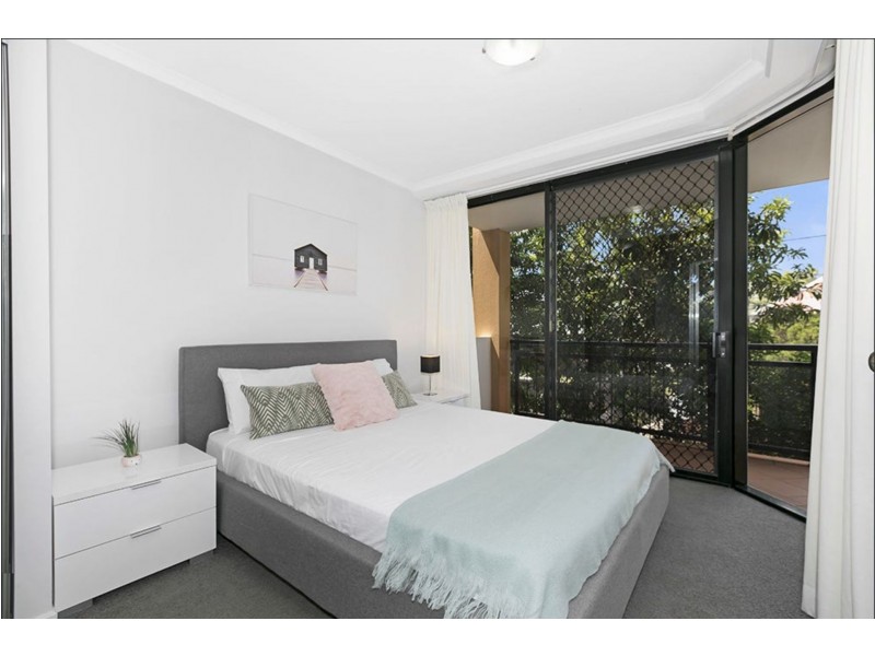 26/2 St Pauls Terrace, Spring Hill QLD 4000