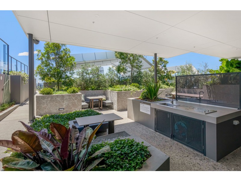 701/14 Trafalgar Street, Woolloongabba QLD 4102