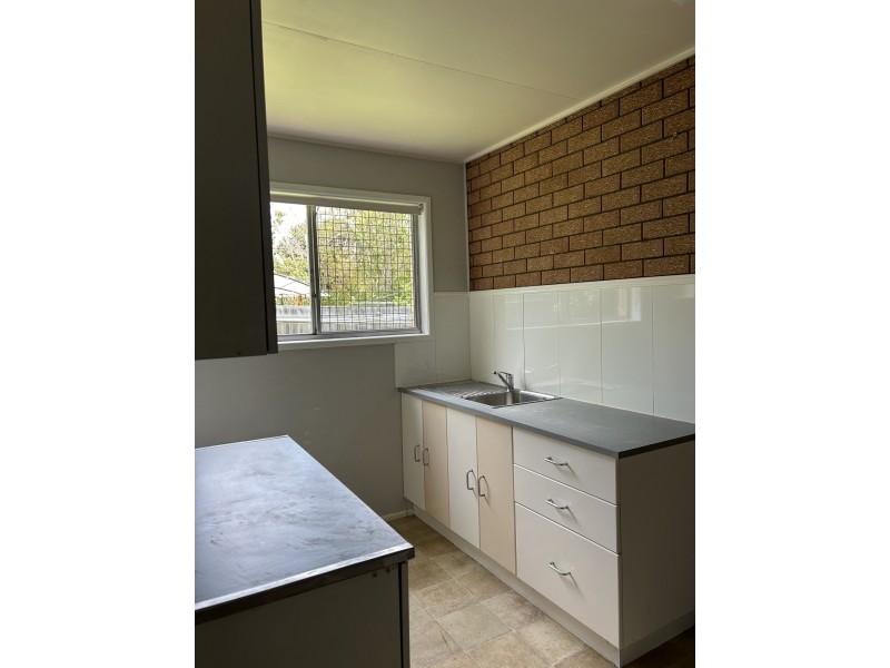 2/2 Sorrento, Margate QLD 4019